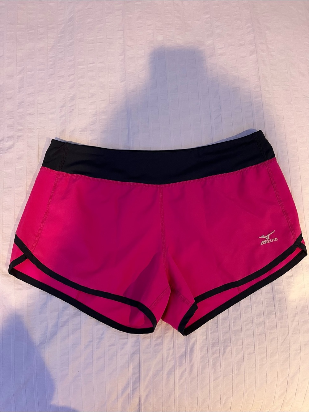 Mizuno Women's Elite 9 Dynamic Cover Up Volleyball Shorts in Hot Pink